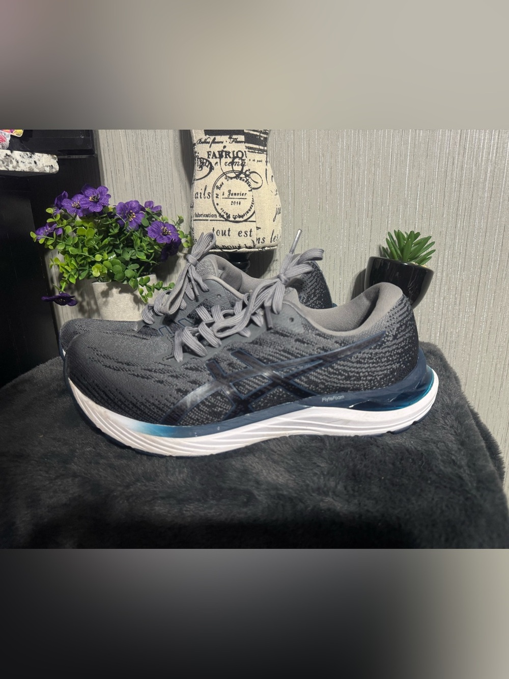ASICS Men's Gray Running Shoes with Cushioned Midsole